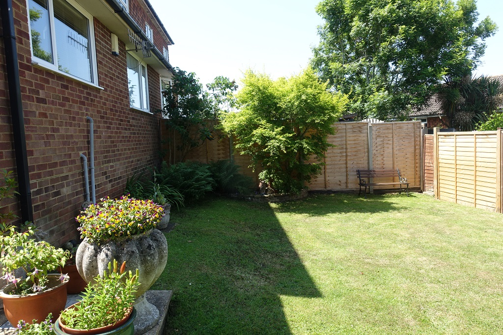 Rear Garden B.JPG